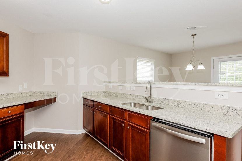 1434 Waterlily Ln - Photo 7 of 15
