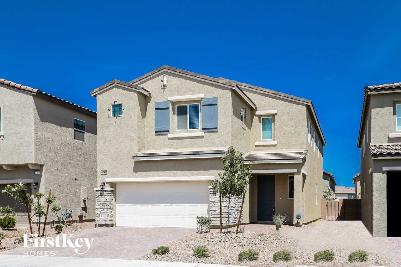 4730 Challenger St - Photo 2 of 15