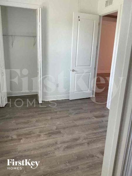 3910 Ne 19th Pl - Photo 6 of 12