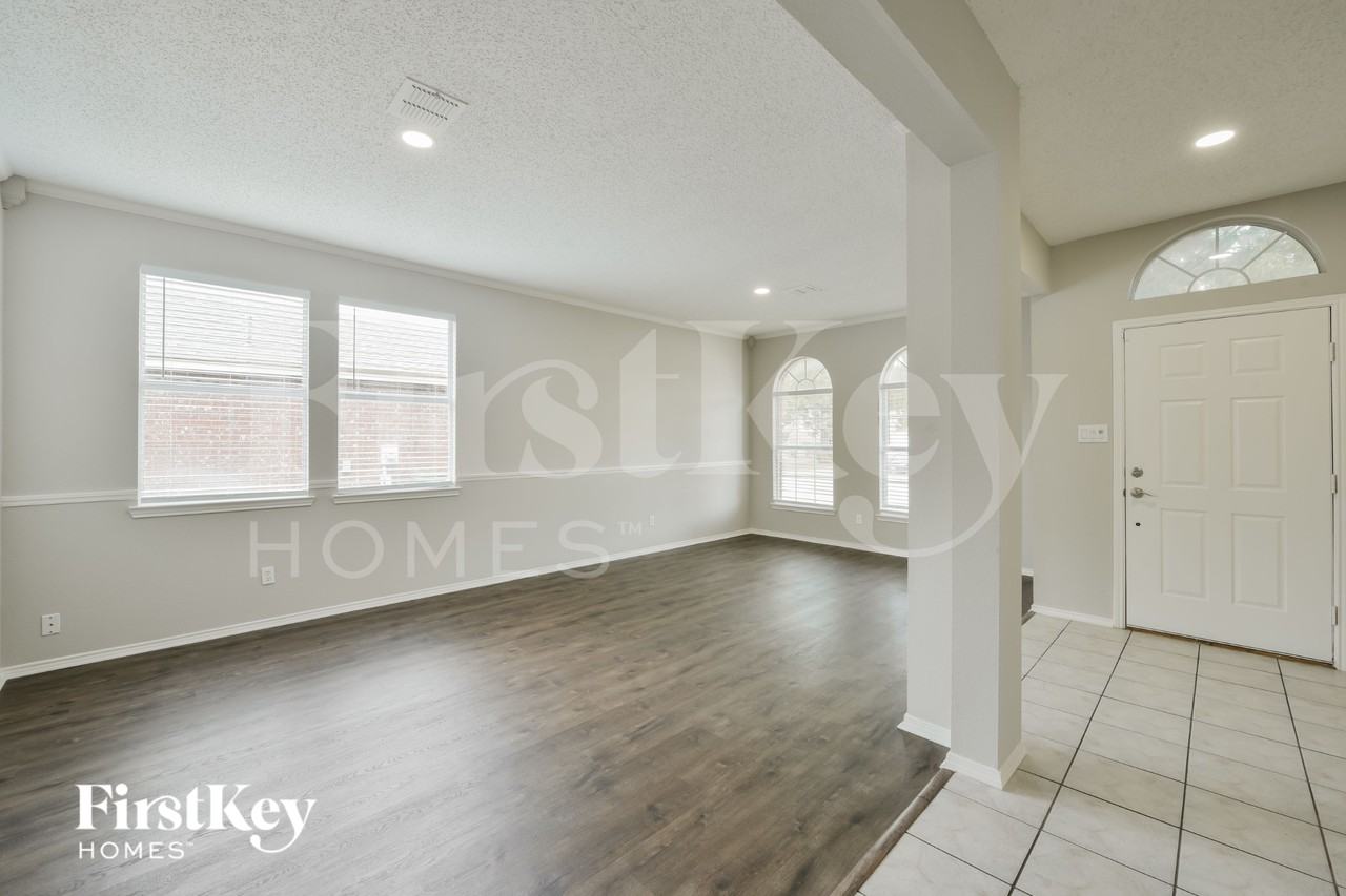 1325 River Ridge Rd - Photo 2 of 16