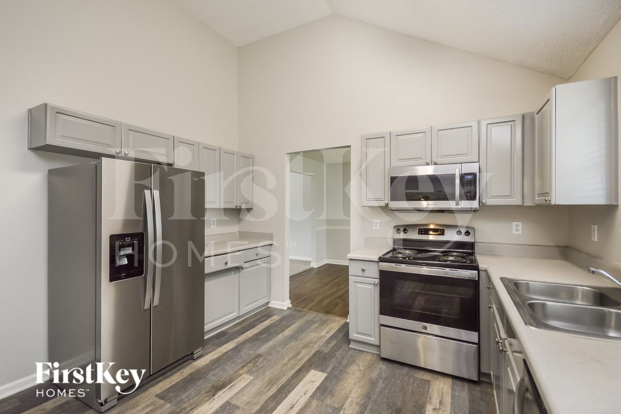 200 Windscape Dr - Photo 7 of 18