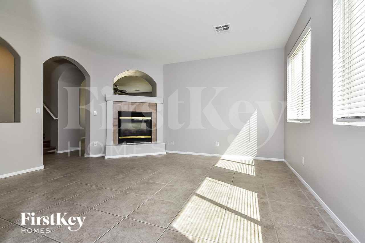 4730 Cliff Palace Ct - Photo 3 of 18
