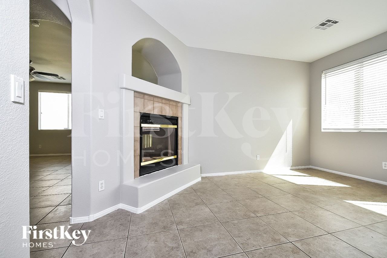 4730 Cliff Palace Ct - Photo 5 of 18