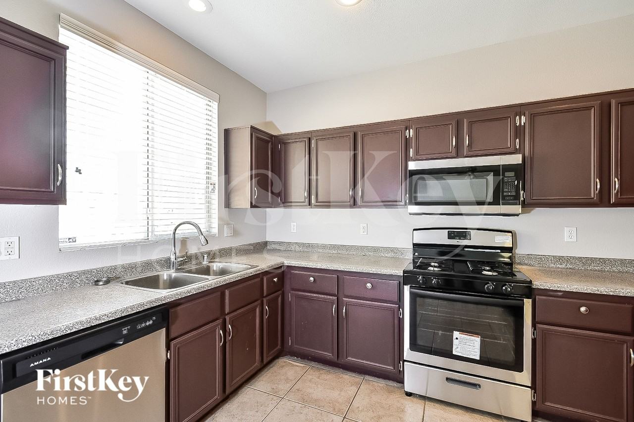 4730 Cliff Palace Ct - Photo 6 of 18