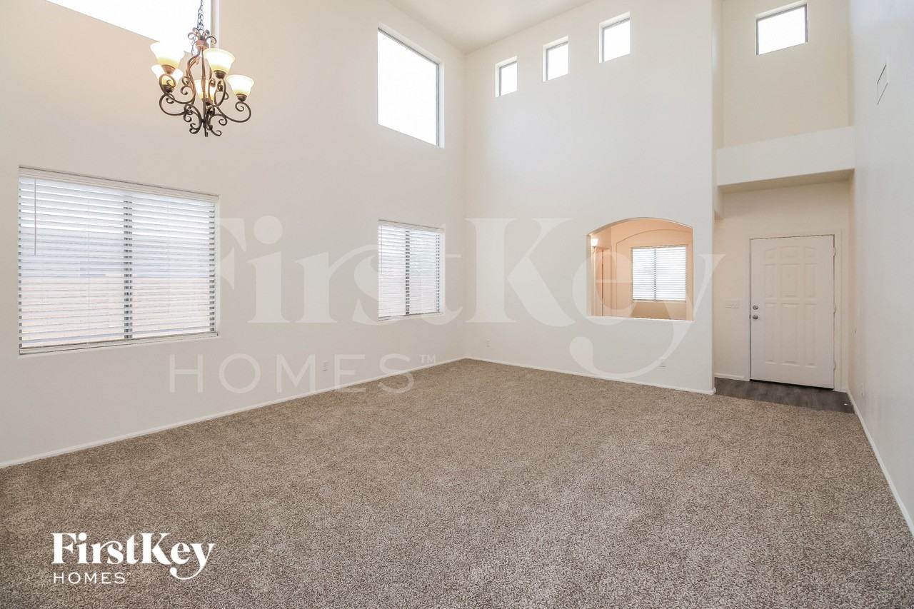 50 W Castle Rock Rd - Photo 4 of 15