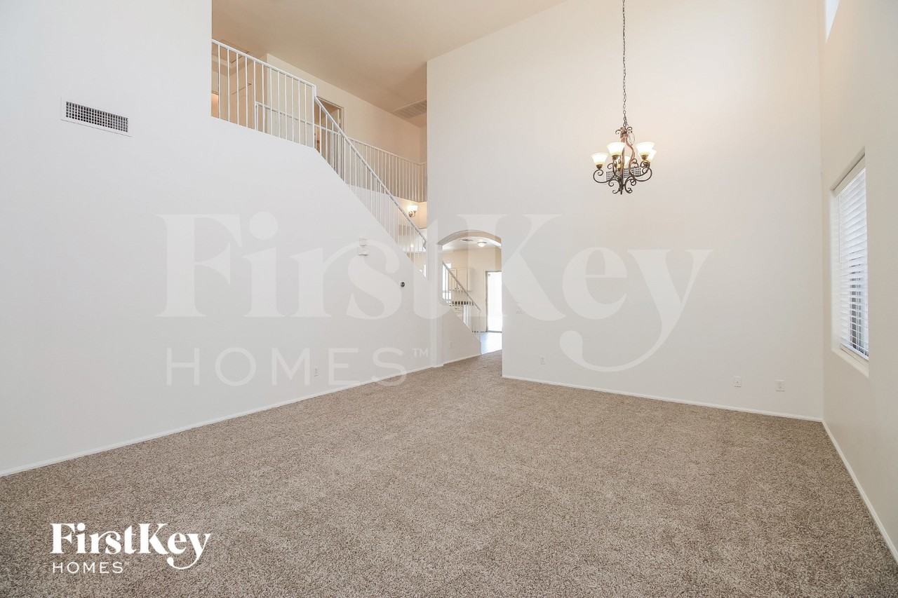 50 W Castle Rock Rd - Photo 5 of 15