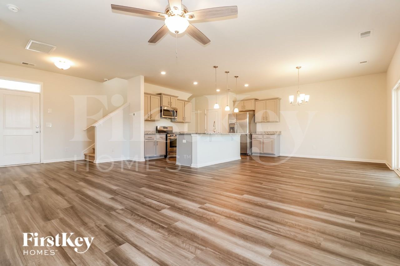 591 Wayton Cir - Photo 2 of 18