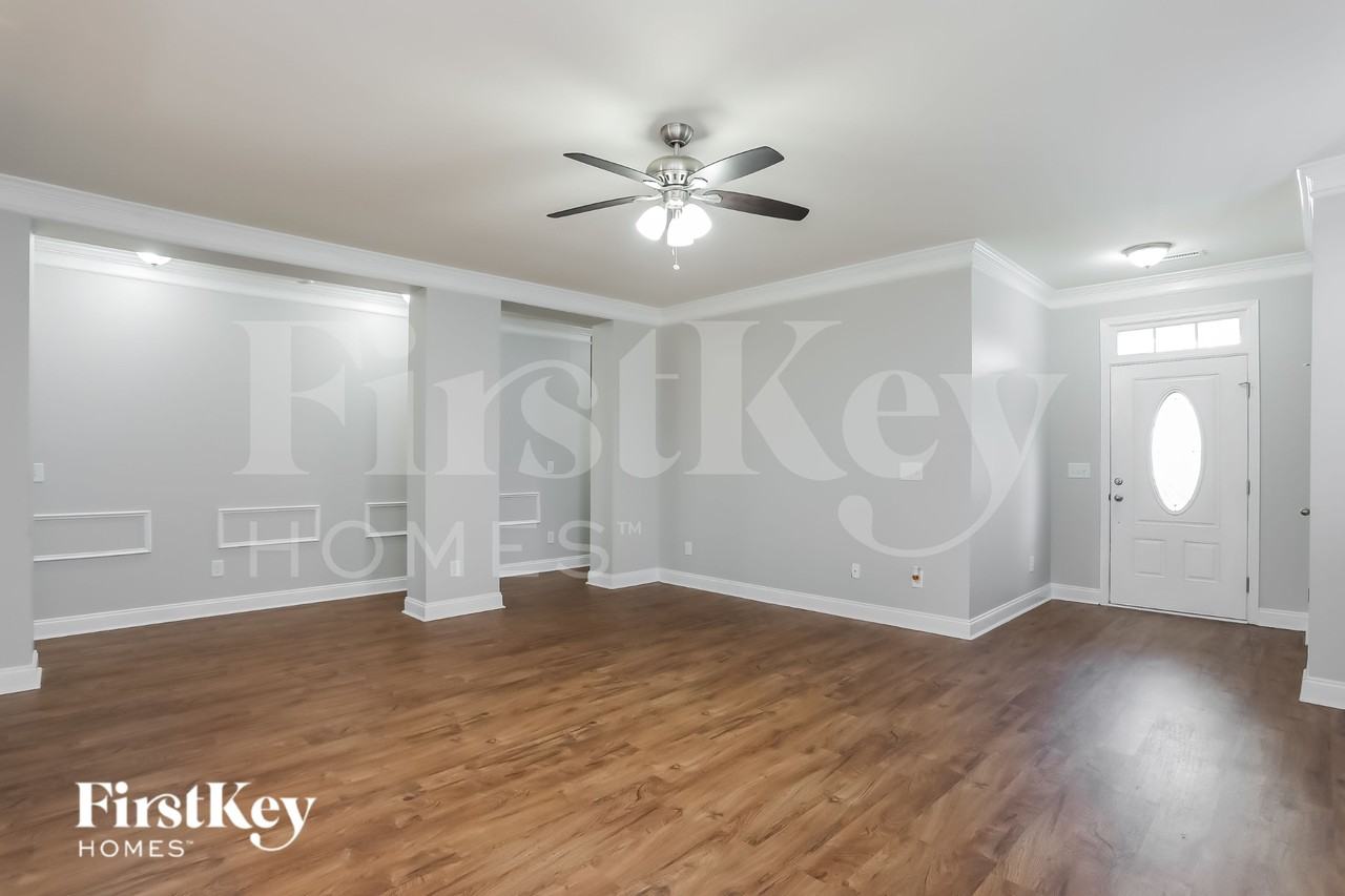 182 Norwich Dr - Photo 6 of 18