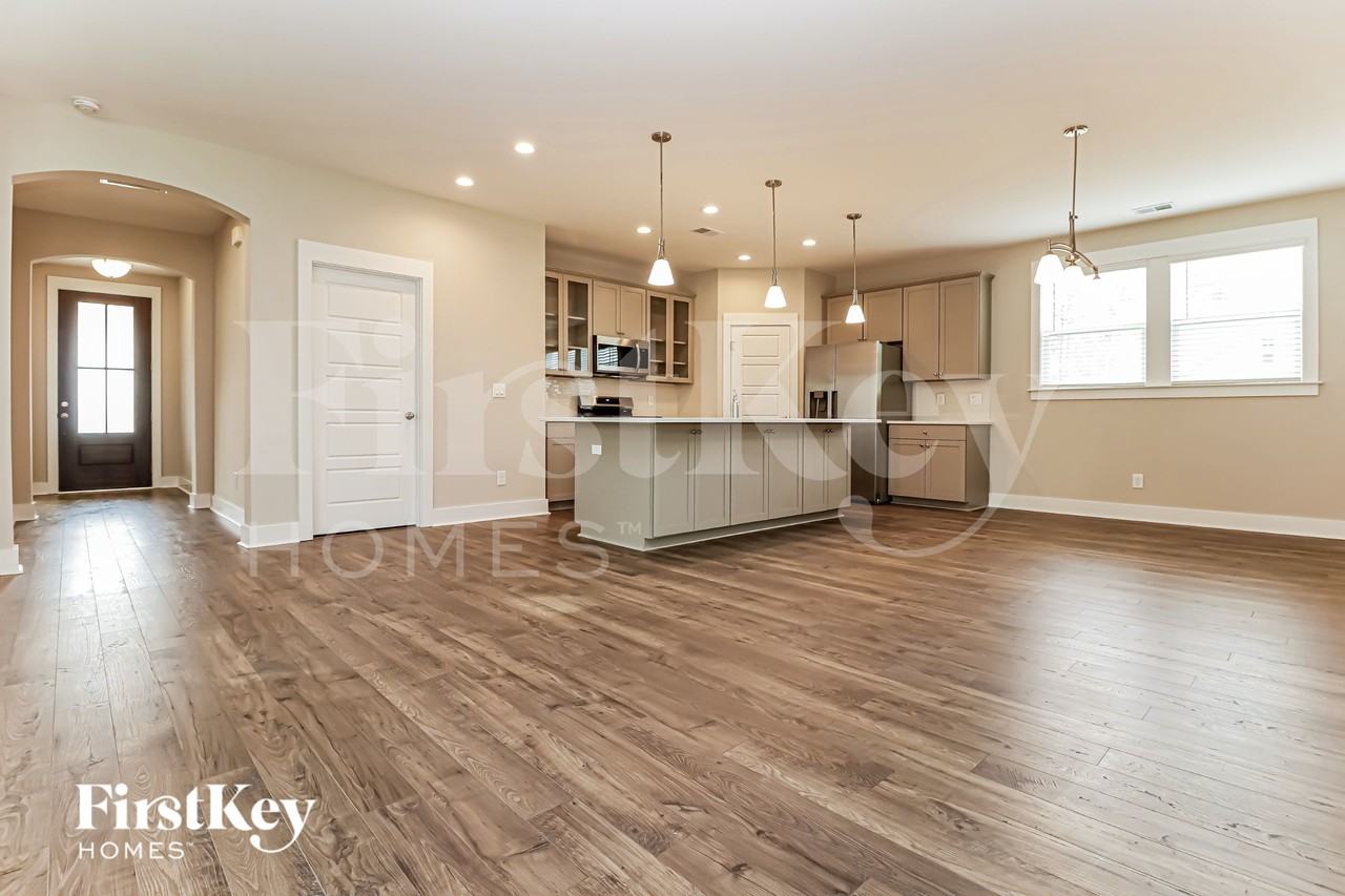 301 Citation Way - Photo 4 of 15