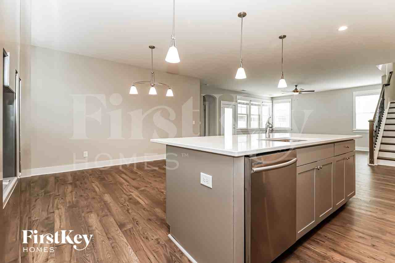 301 Citation Way - Photo 6 of 15