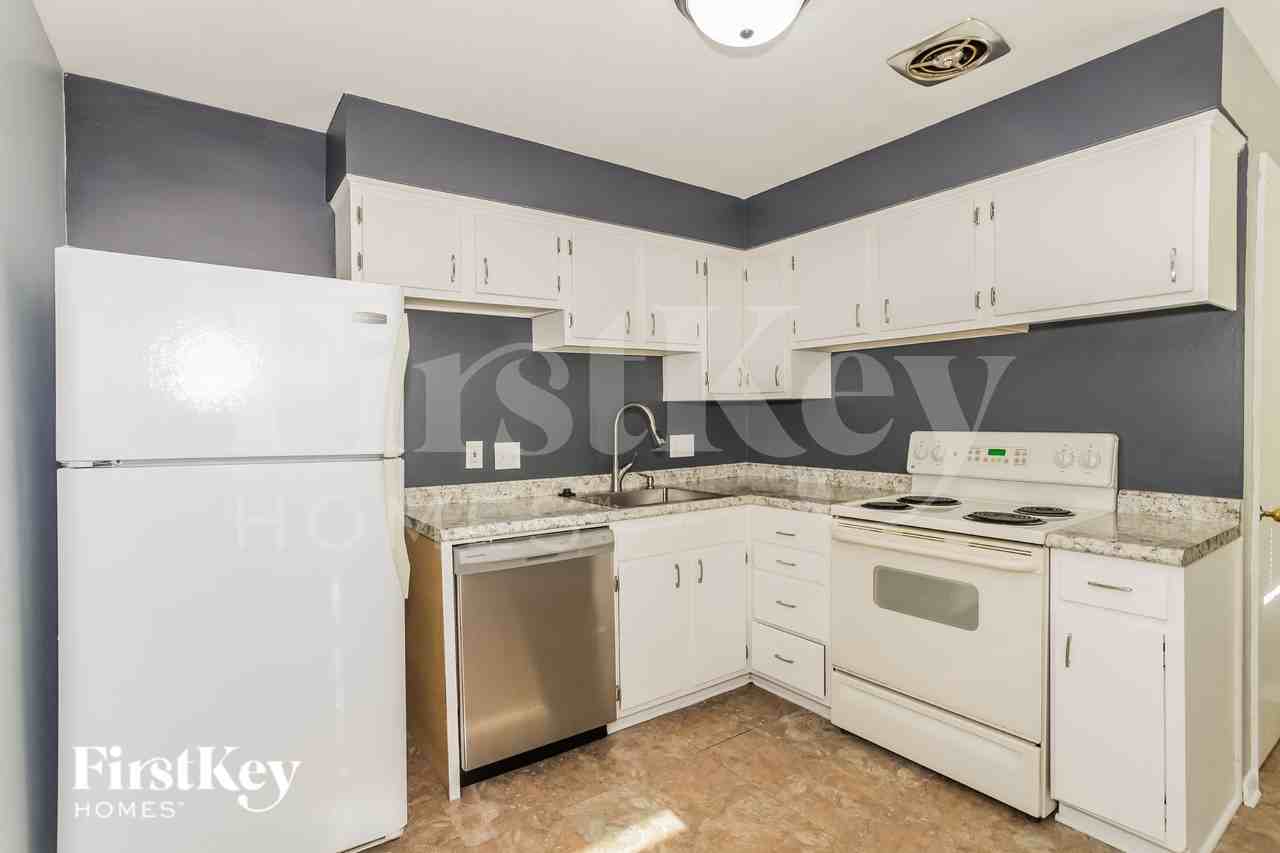 280 Genoma Dr - Photo 6 of 16