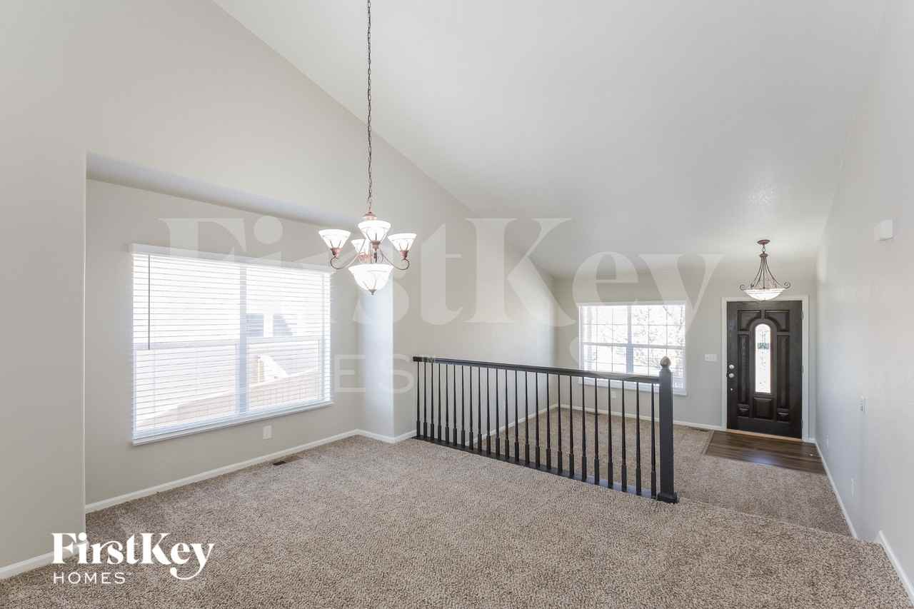 15882 E 107th Ave - Photo 4 of 15