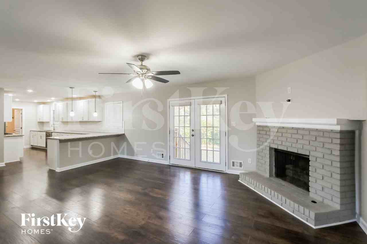 61 Vanya Ln Se - Photo 4 of 15