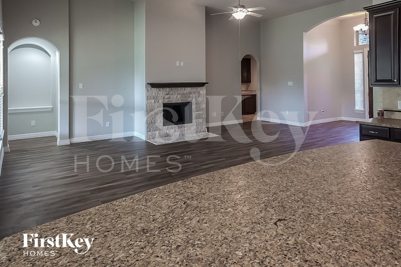 27727 Halls Farms Ln - Photo 3 of 19