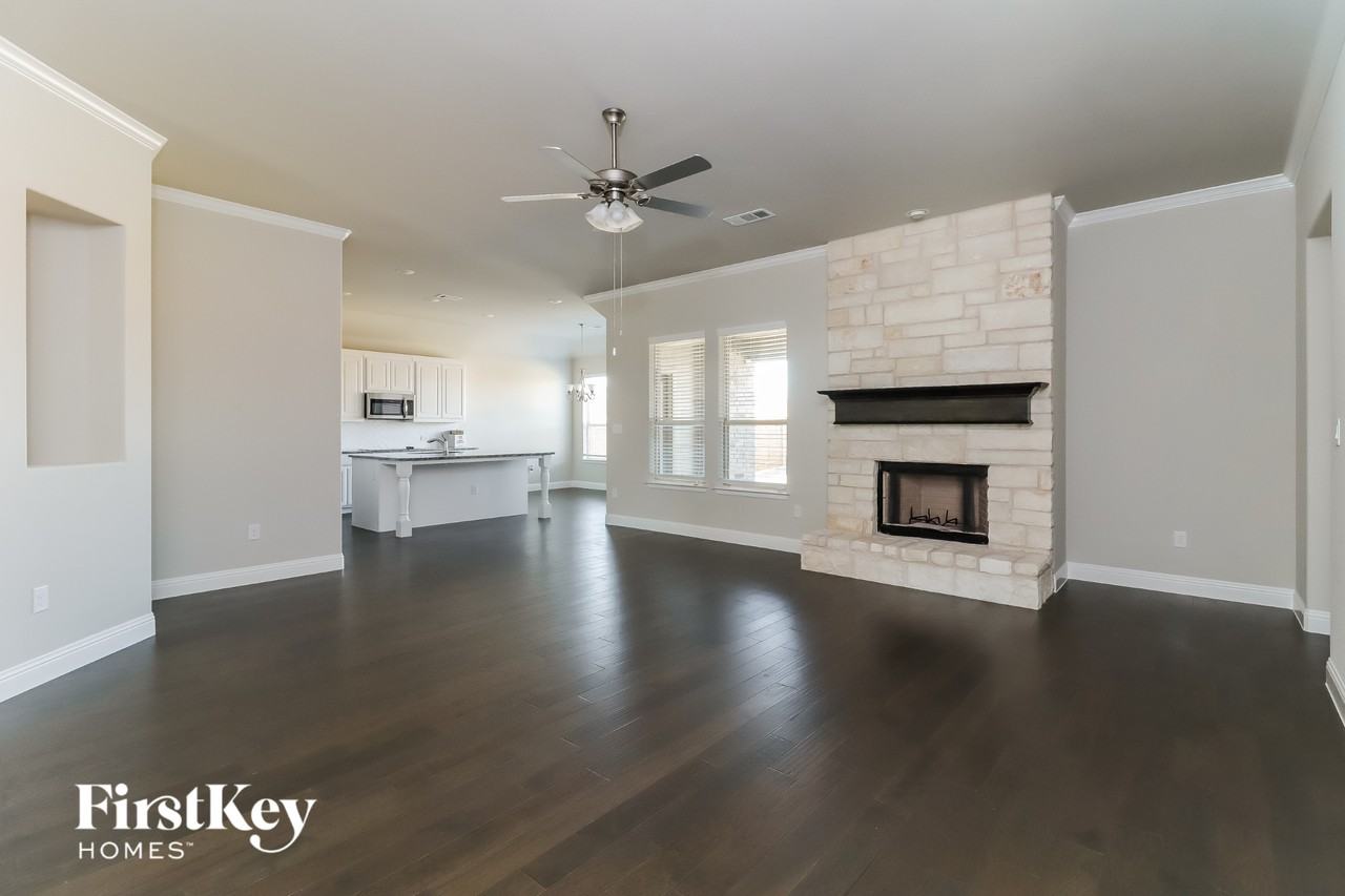 109 Independence Dr - Photo 4 of 15