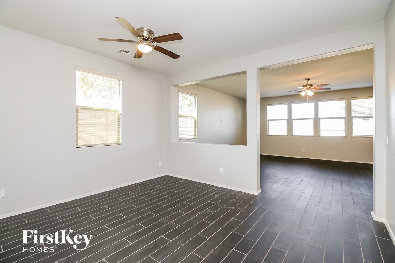 4190 W Federal Way - Photo 2 of 15