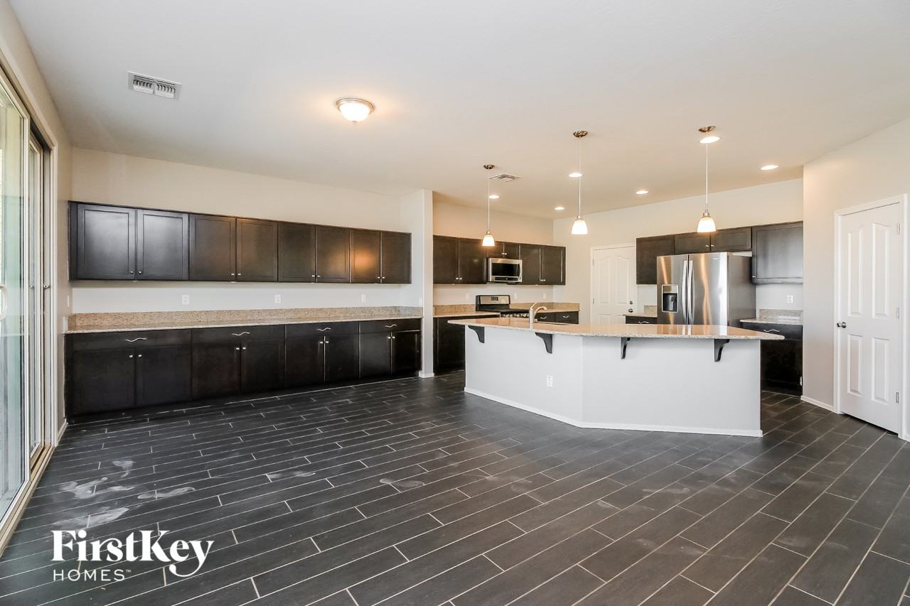 4190 W Federal Way - Photo 4 of 15