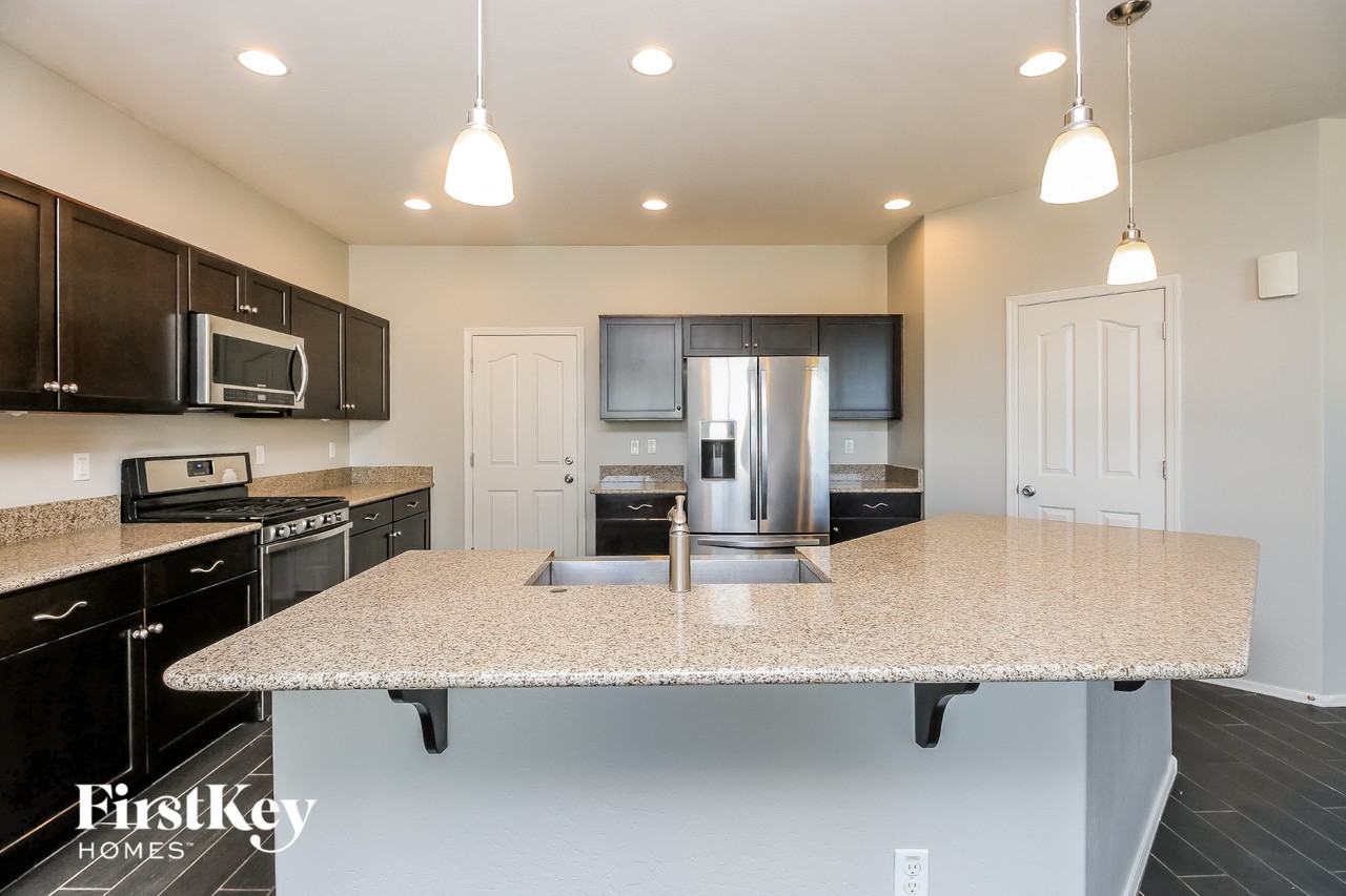 4190 W Federal Way - Photo 5 of 15