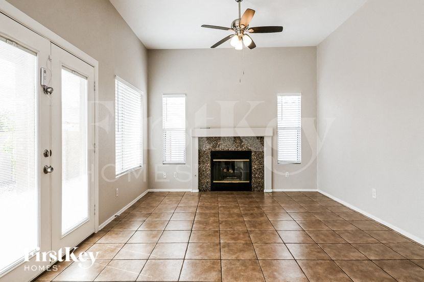7409 W Emile Zola Ave - Photo 2 of 16