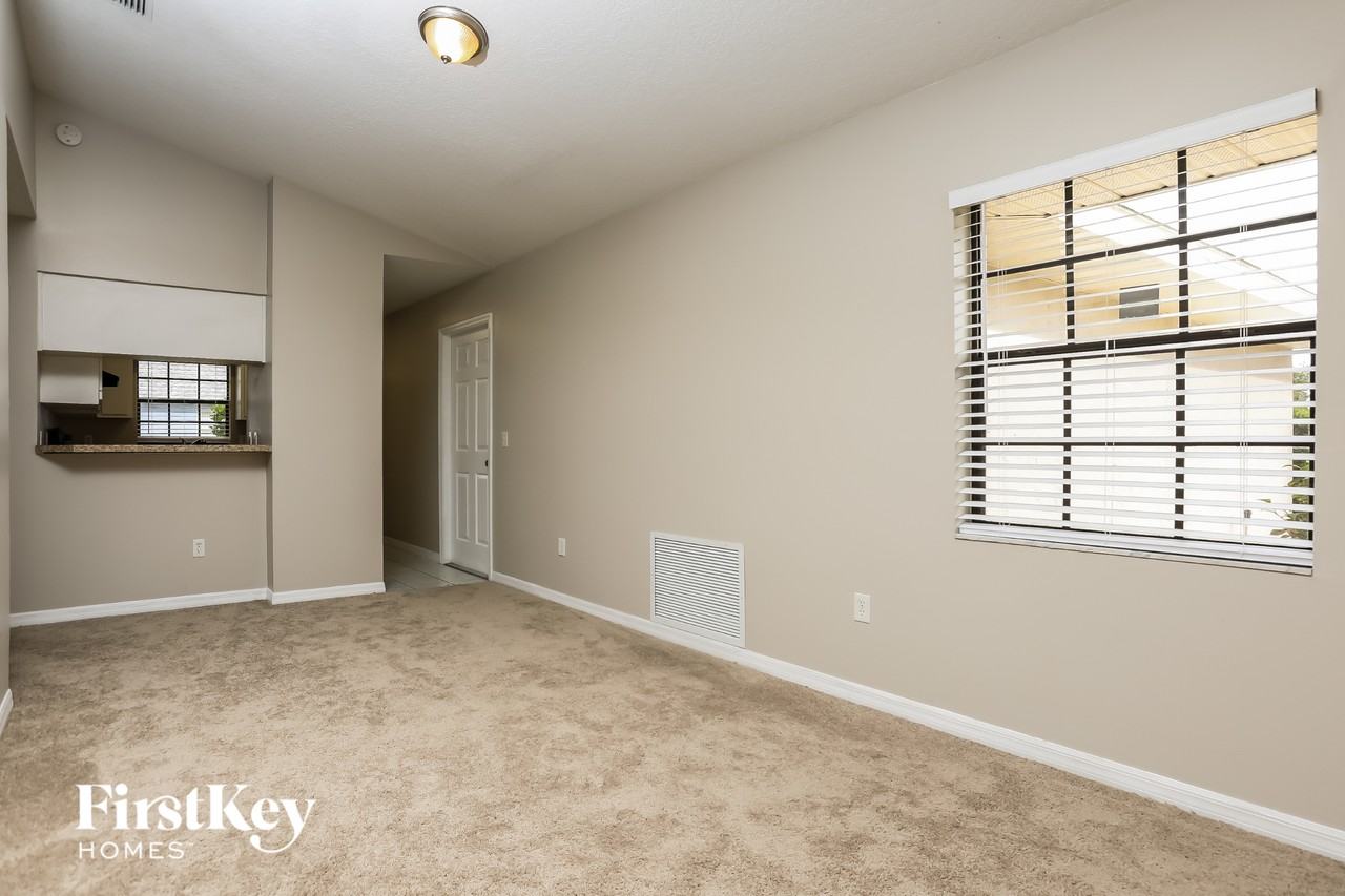 36828 Sundance Dr - Photo 5 of 15