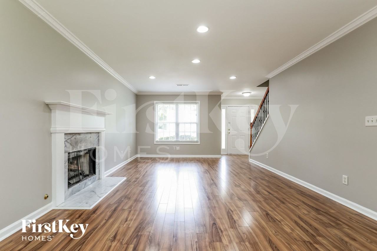 55 Foster Trace Dr - Photo 2 of 15