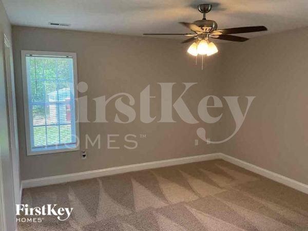 284 Southcircle Dr Nw - Photo 6 of 13