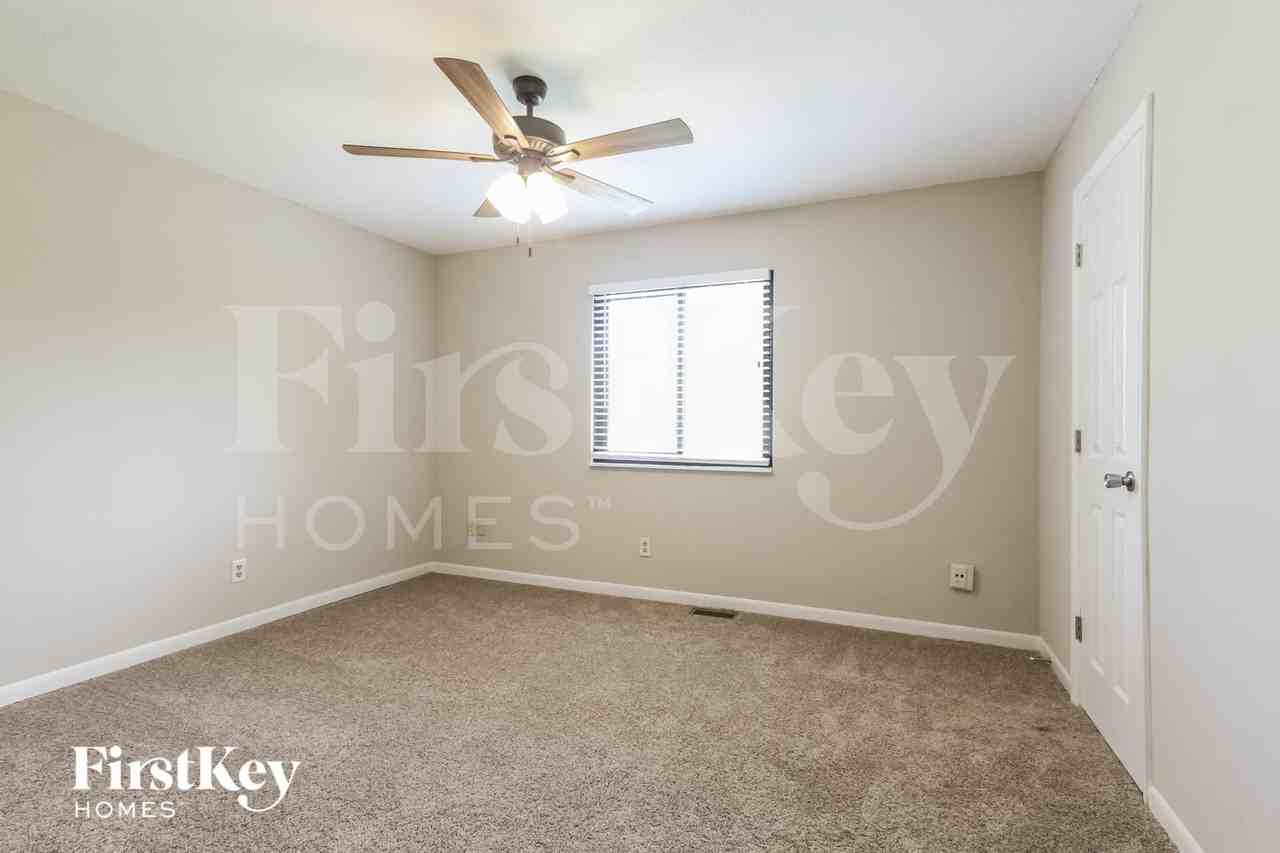 6005 Dollar Hide South Dr - Photo 7 of 15