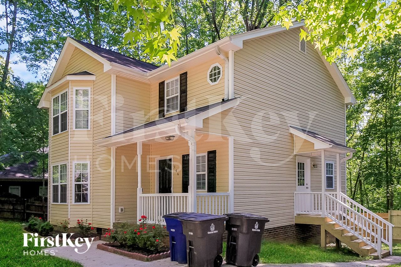 944 Highland Glen Rd - Photo 2 of 18
