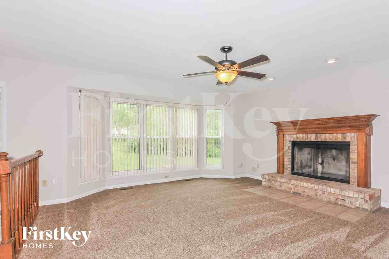 338 Forest Grove Ct - Photo 3 of 15
