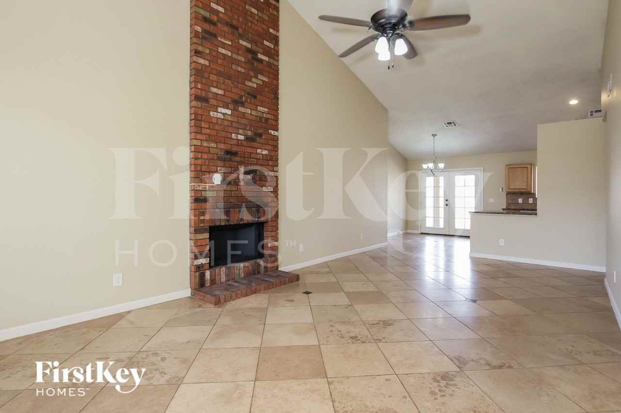 6408 W Grandview Rd - Photo 3 of 18