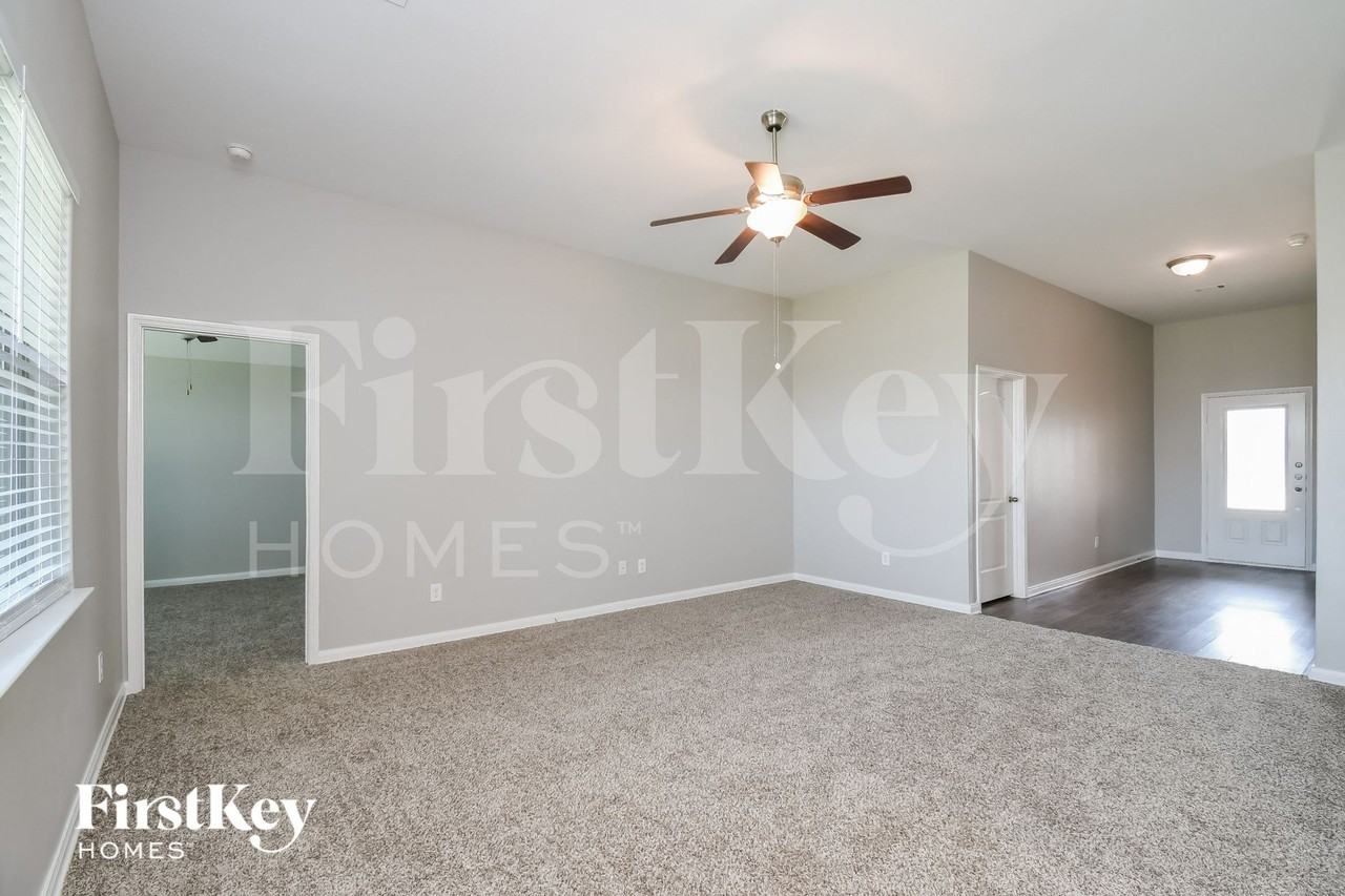 1536 Millennium Dr - Photo 3 of 15