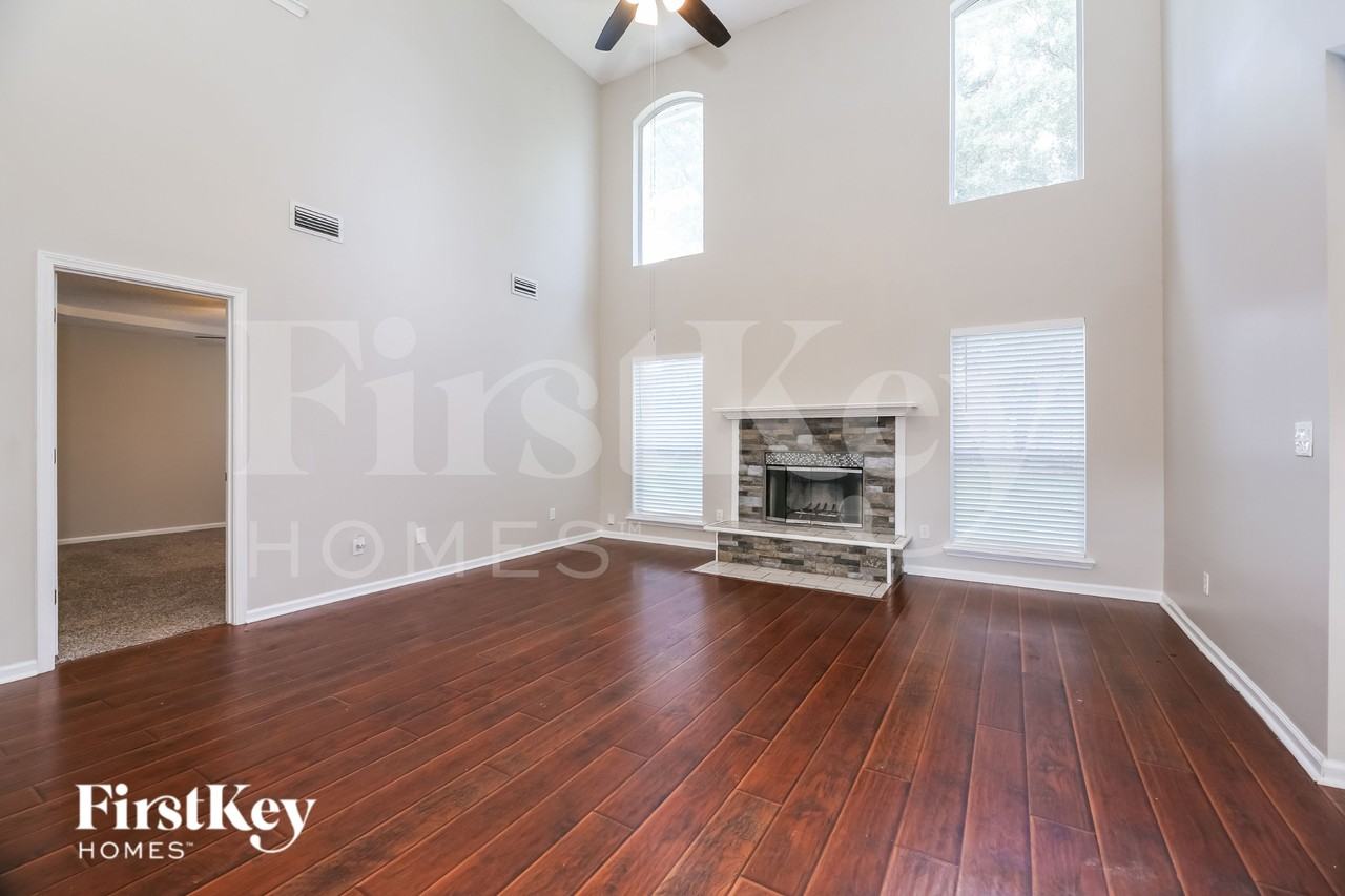 2921 Ravine Hill Dr - Photo 3 of 16