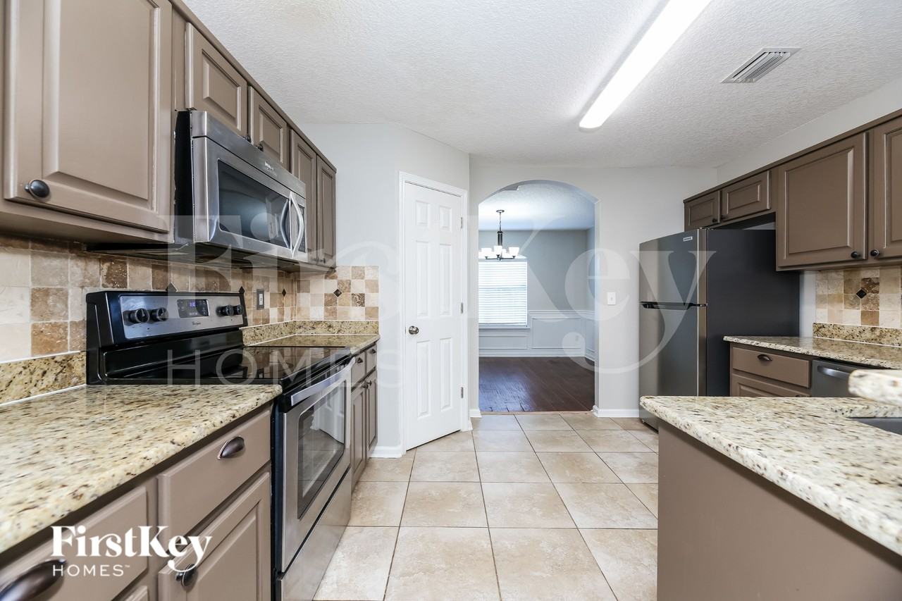 2921 Ravine Hill Dr - Photo 7 of 16