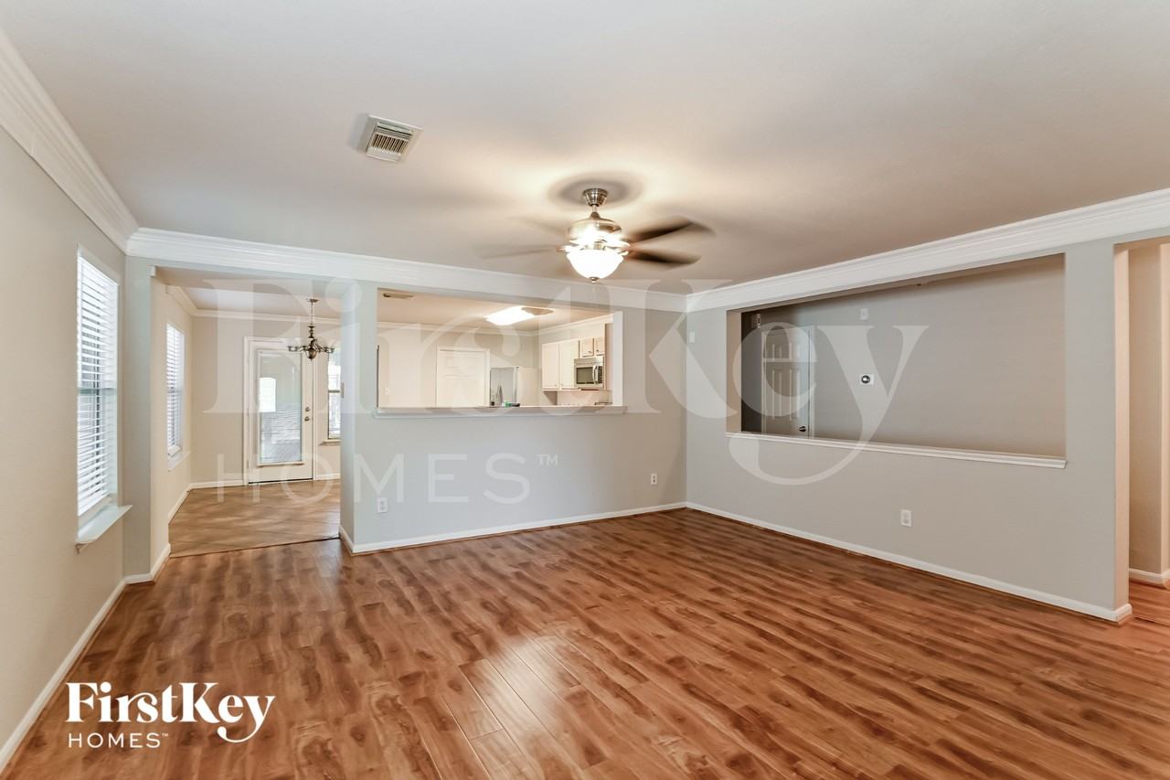15114 Blue Creek Ranch Dr - Photo 2 of 16