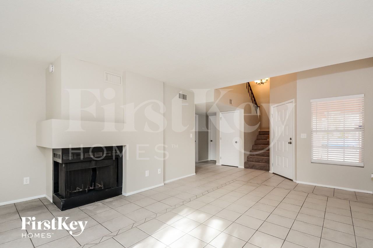 9556 N Albatross Dr - Photo 5 of 18