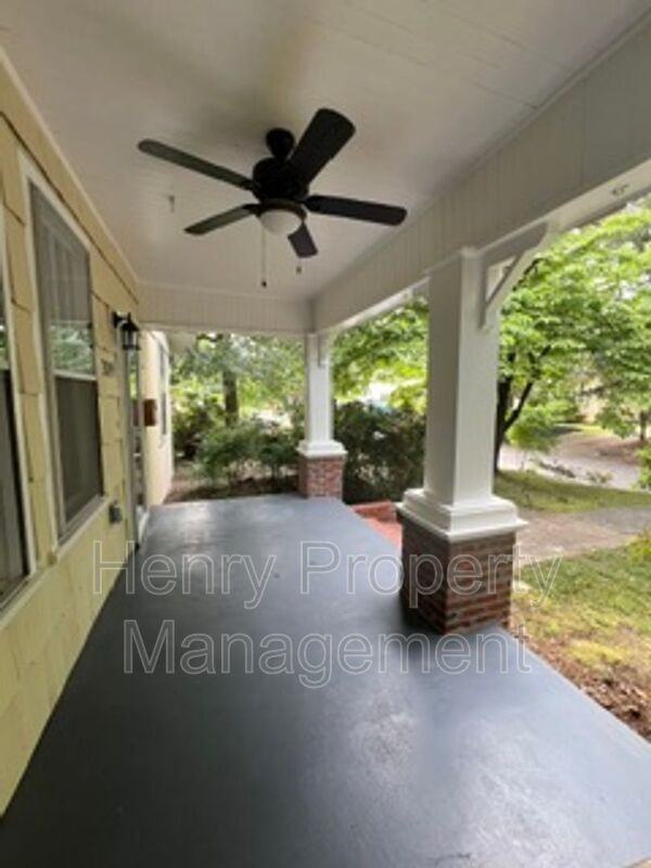 309 Williams St - Photo 3 of 32