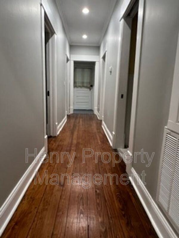 309 Williams St - Photo 7 of 32