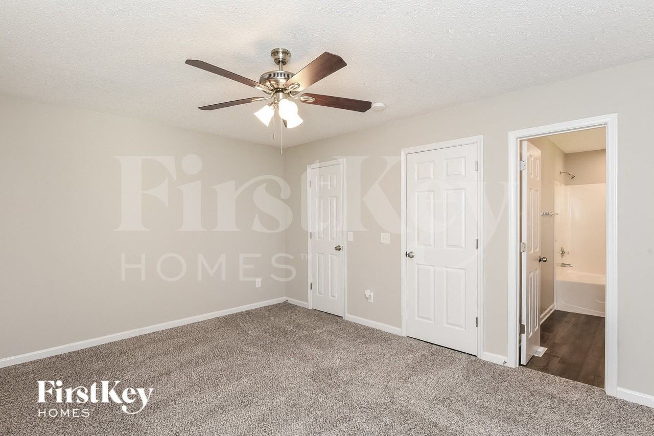 60 Cyra Ct - Photo 6 of 15