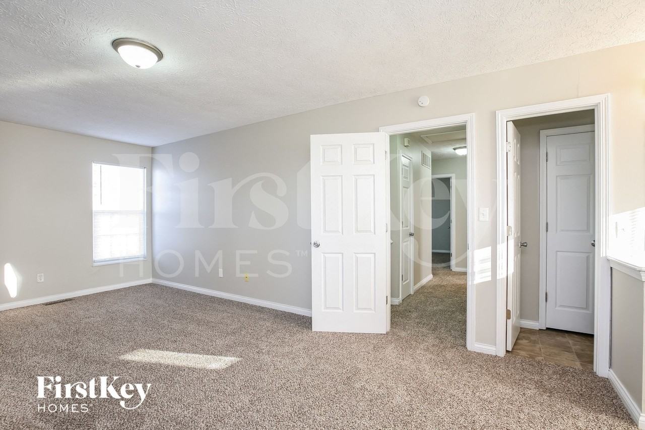 511 Palmyra Dr - Photo 6 of 14