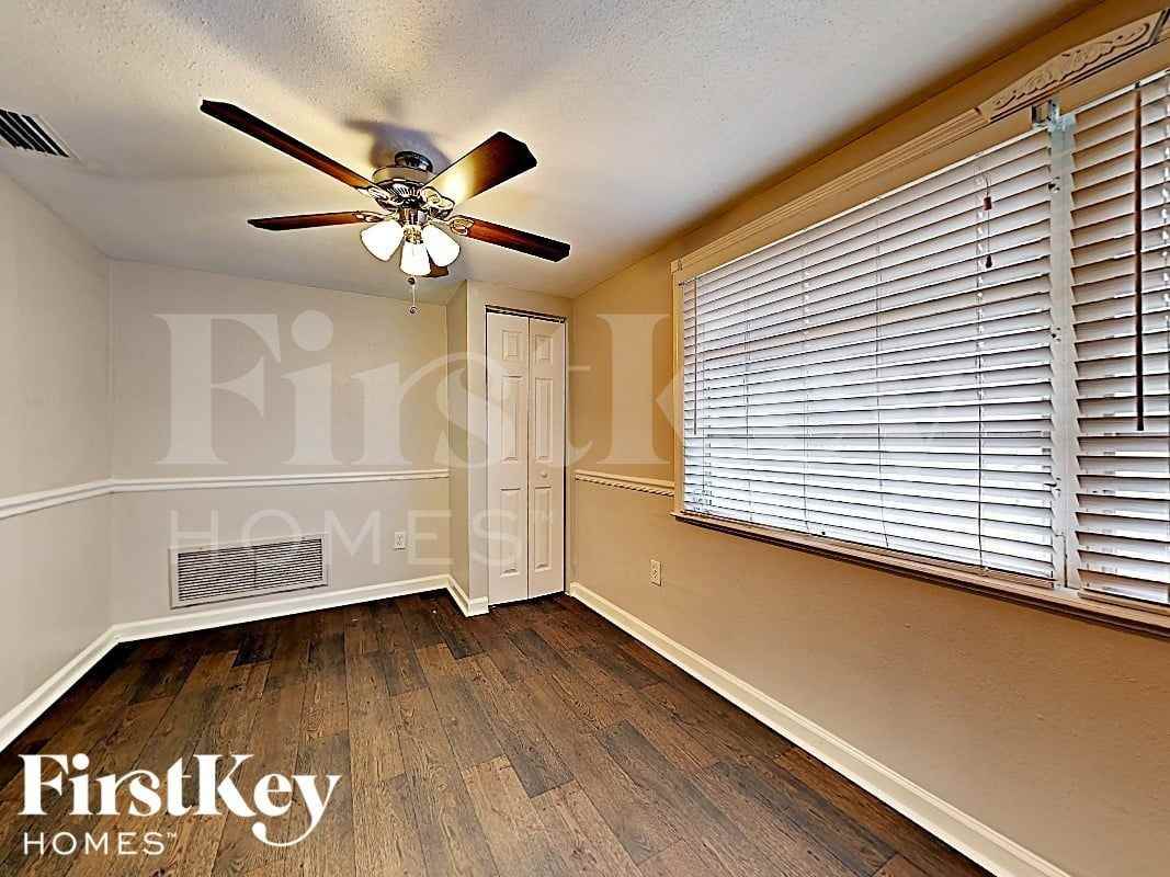9220 Lido Ln - Photo 7 of 16