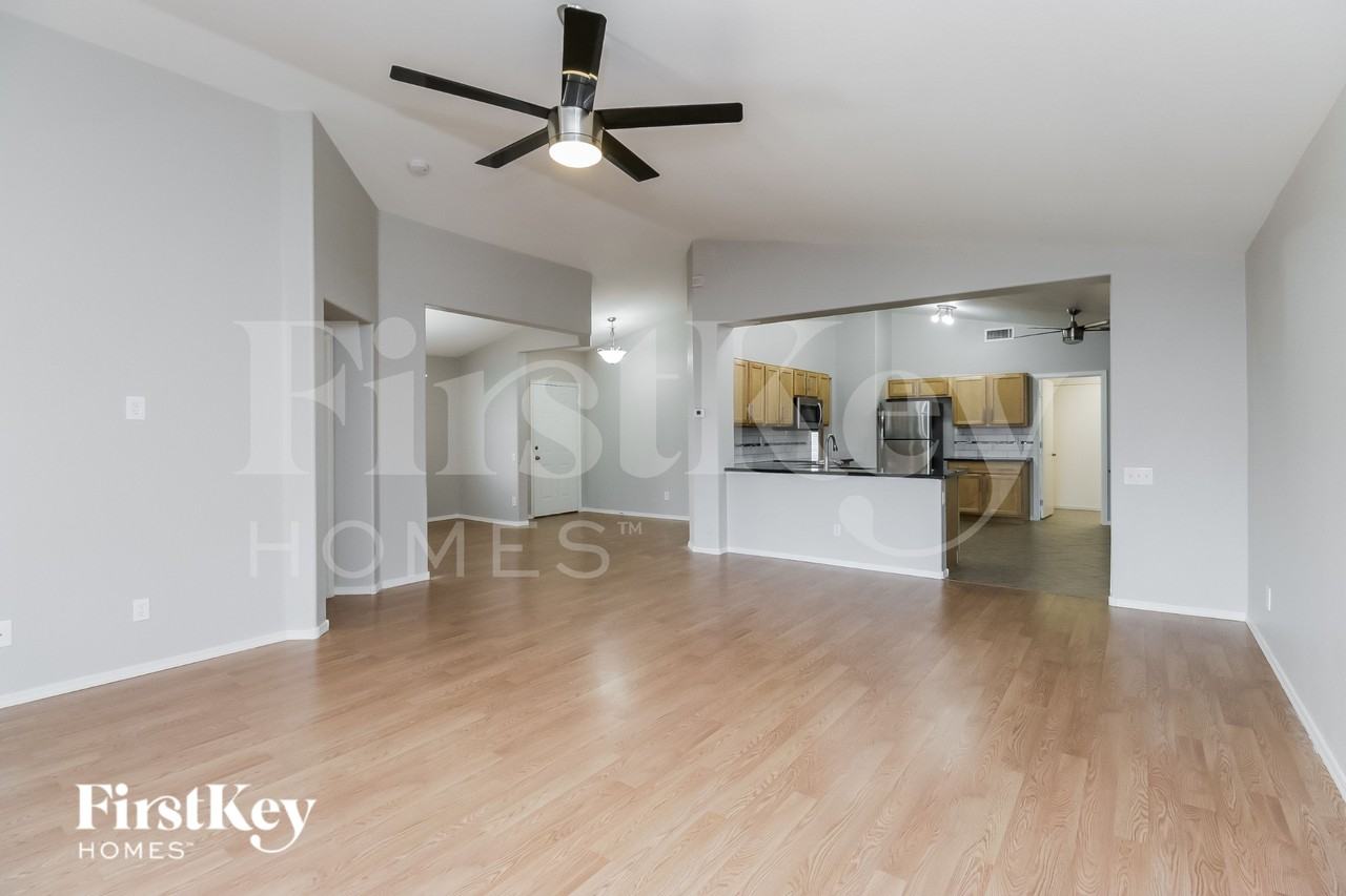 8634 E Natal Ave - Photo 4 of 18