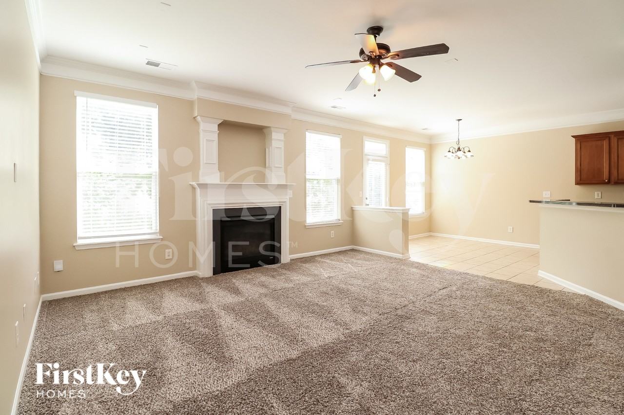 8019 Bushy Creek Dr - Photo 3 of 16