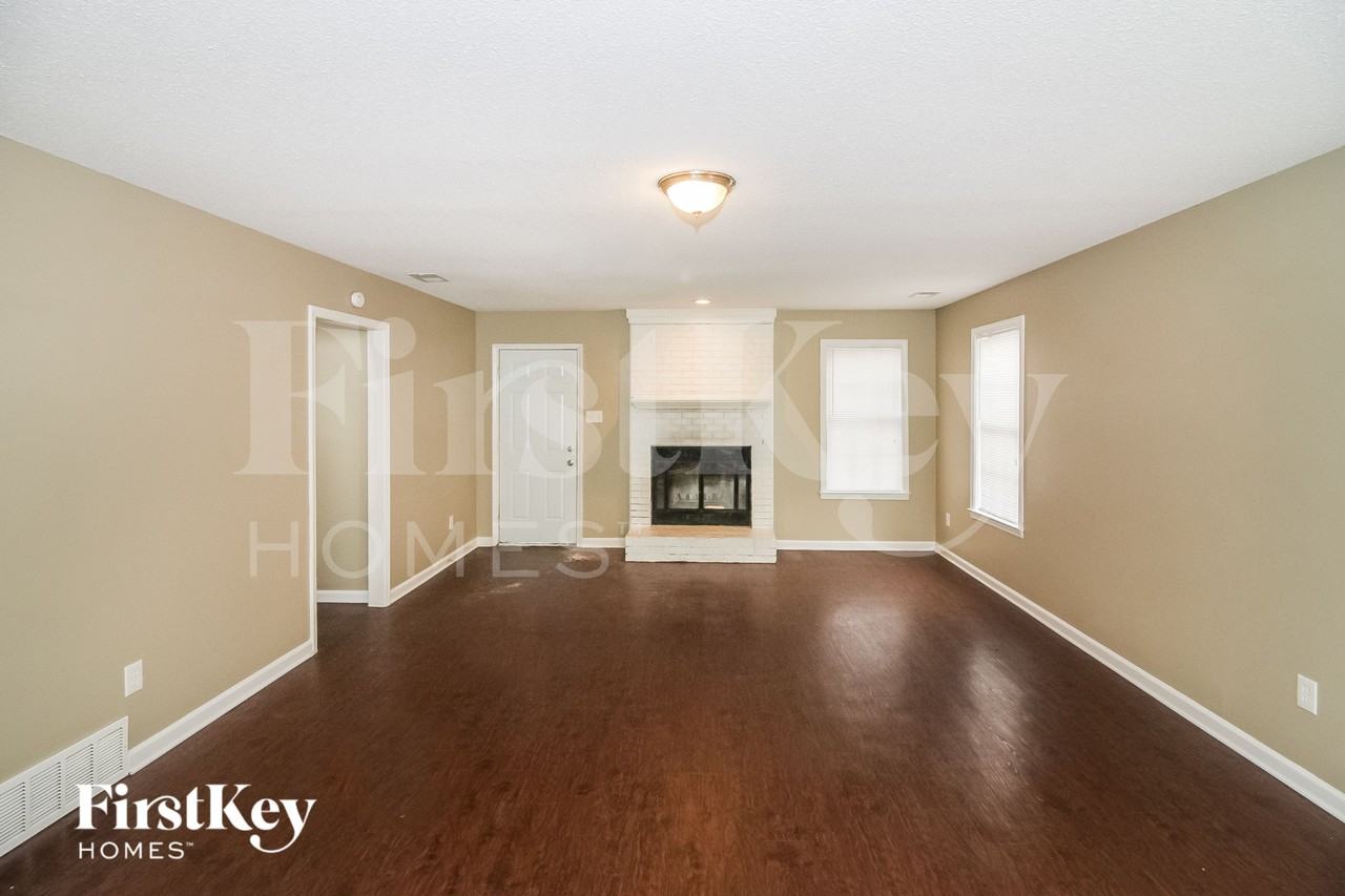 7196 Butterfly Dr - Photo 3 of 18