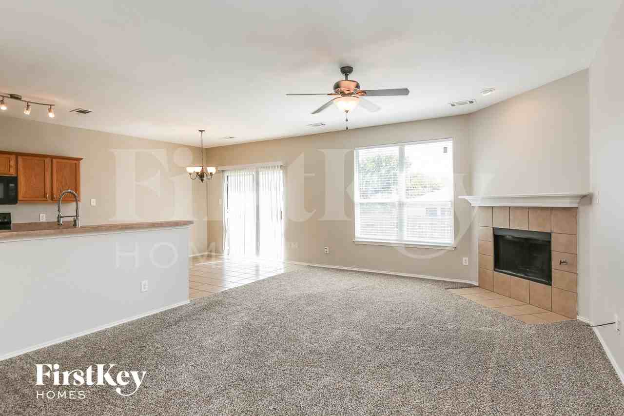 6032 Blazing Star Dr - Photo 4 of 17