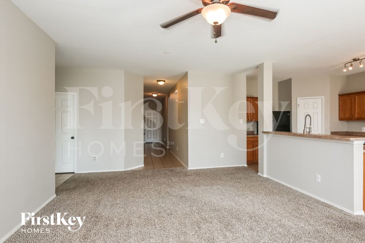 6032 Blazing Star Dr - Photo 5 of 17