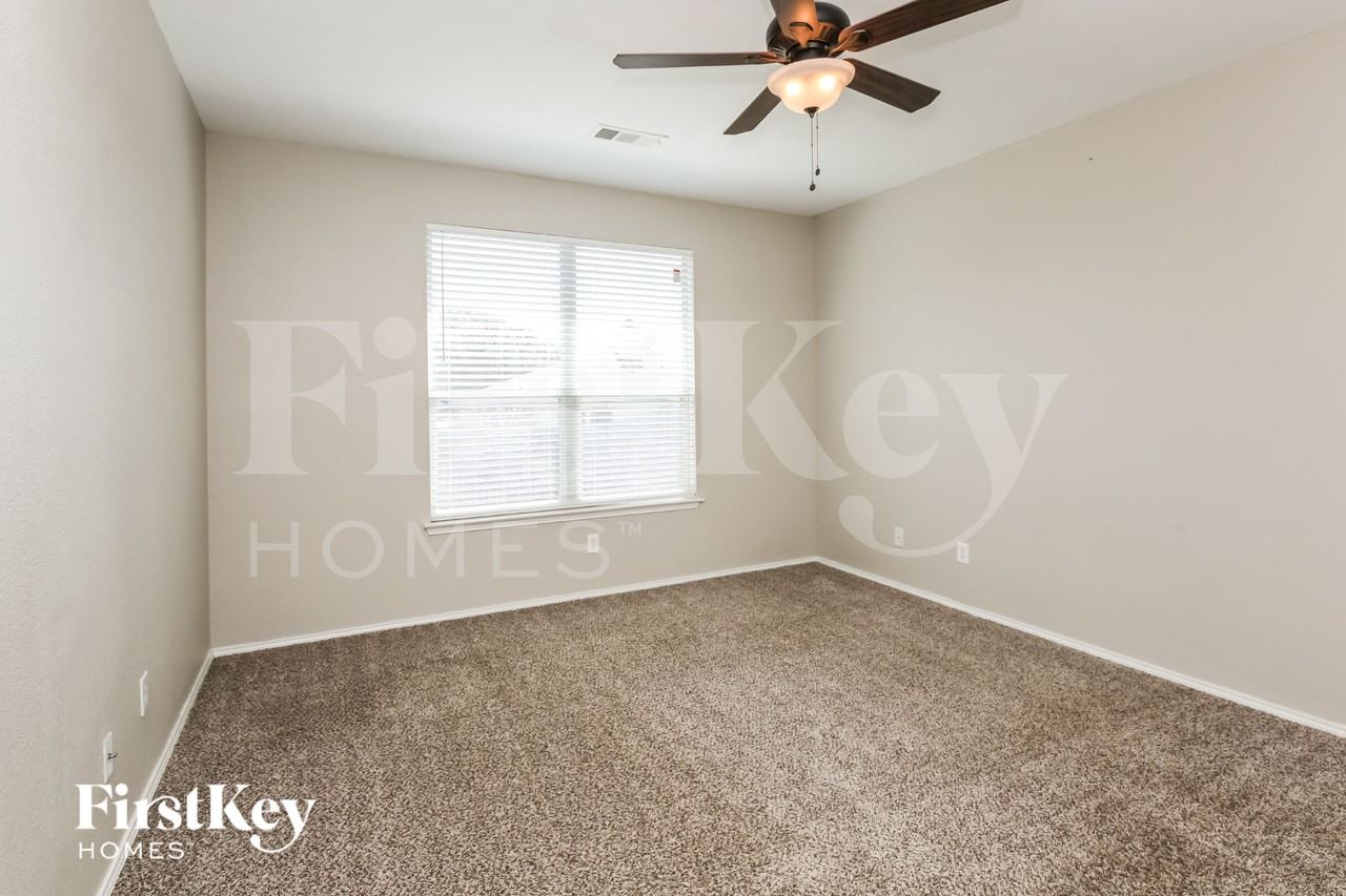 6032 Blazing Star Dr - Photo 7 of 17