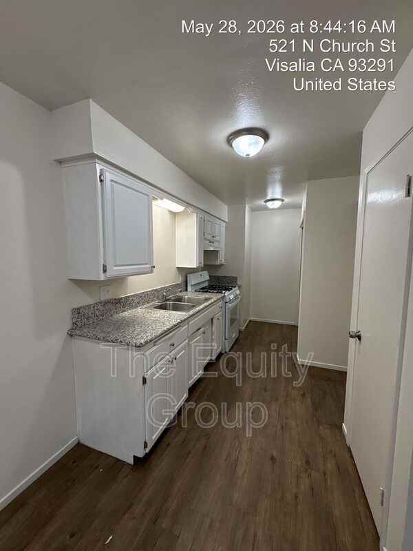 521 N Church St #D - Photo 6 of 15