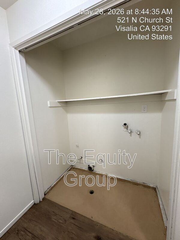 521 N Church St #D - Photo 7 of 15