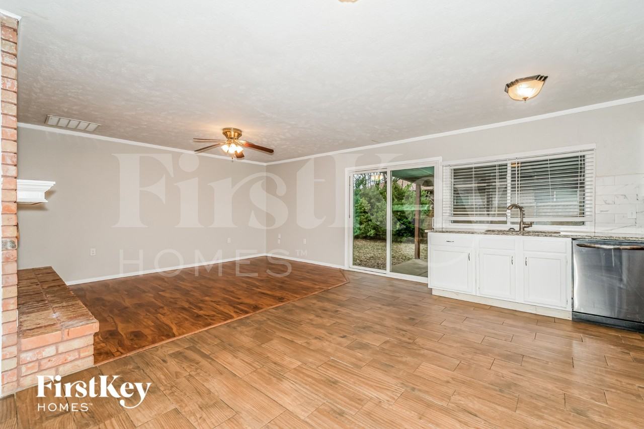 5109 Gilliam Cir - Photo 5 of 16