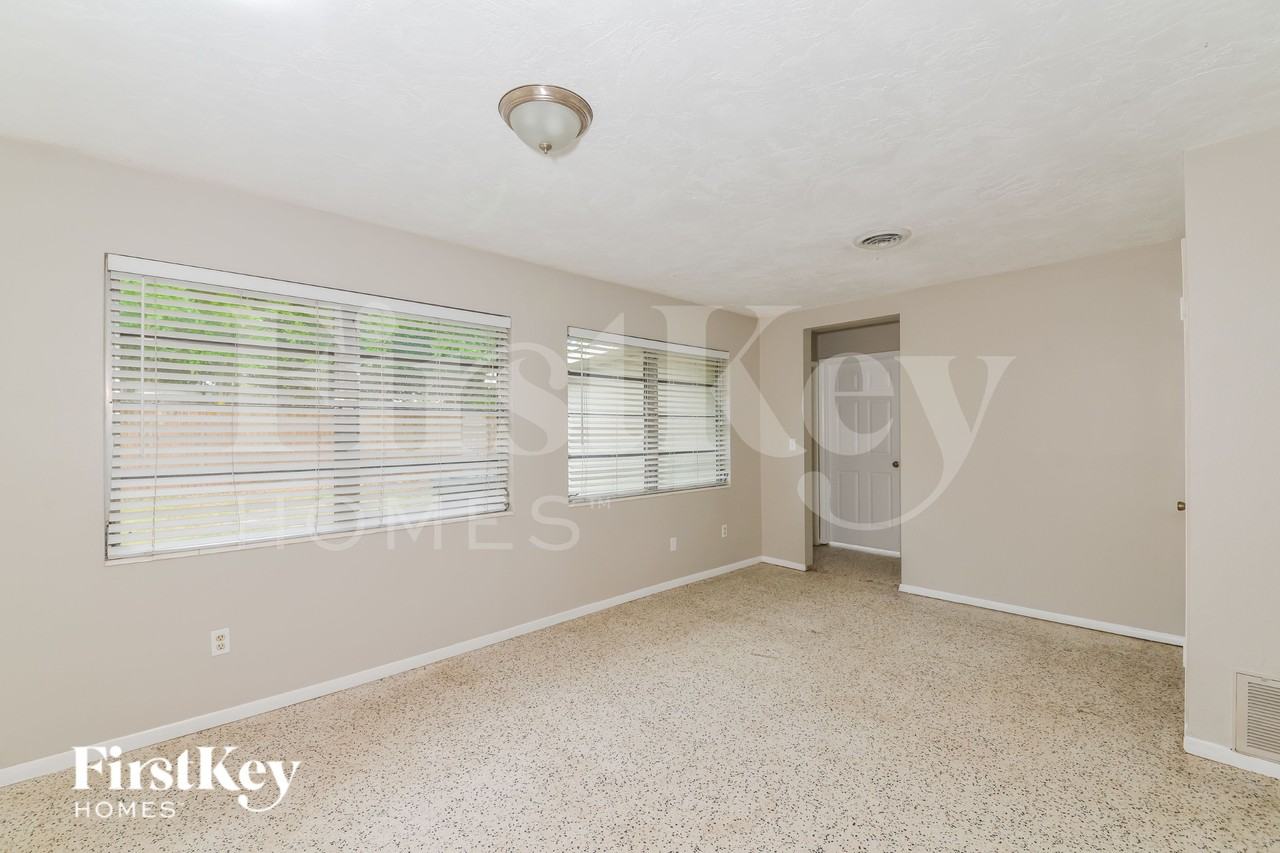 4516 56th St W - Photo 2 of 19
